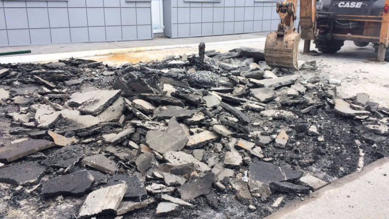 Демонтаж асфальта с вывозом строительного мусора в Екатеринбурге