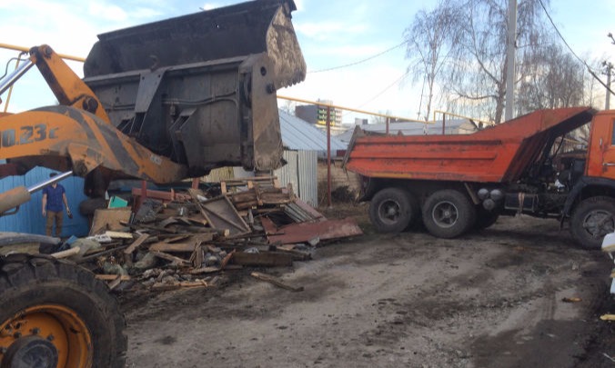 Вывоз строительного мусора Камаз 10 тонн в Екатеринбурге