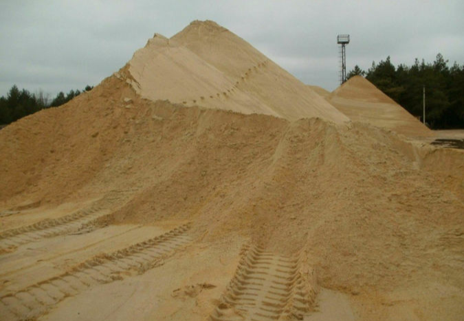 Песок отсыпочный с доставкой в Нижнем Тагиле